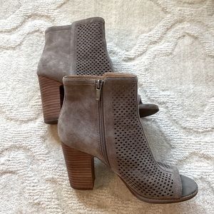 Lucky Brand peep-toed Booties